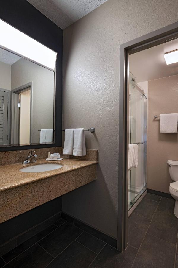 Courtyard By Marriott San Antonio Medical Center Hotel Екстериор снимка