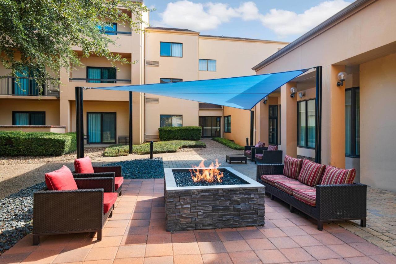 Courtyard By Marriott San Antonio Medical Center Hotel Екстериор снимка